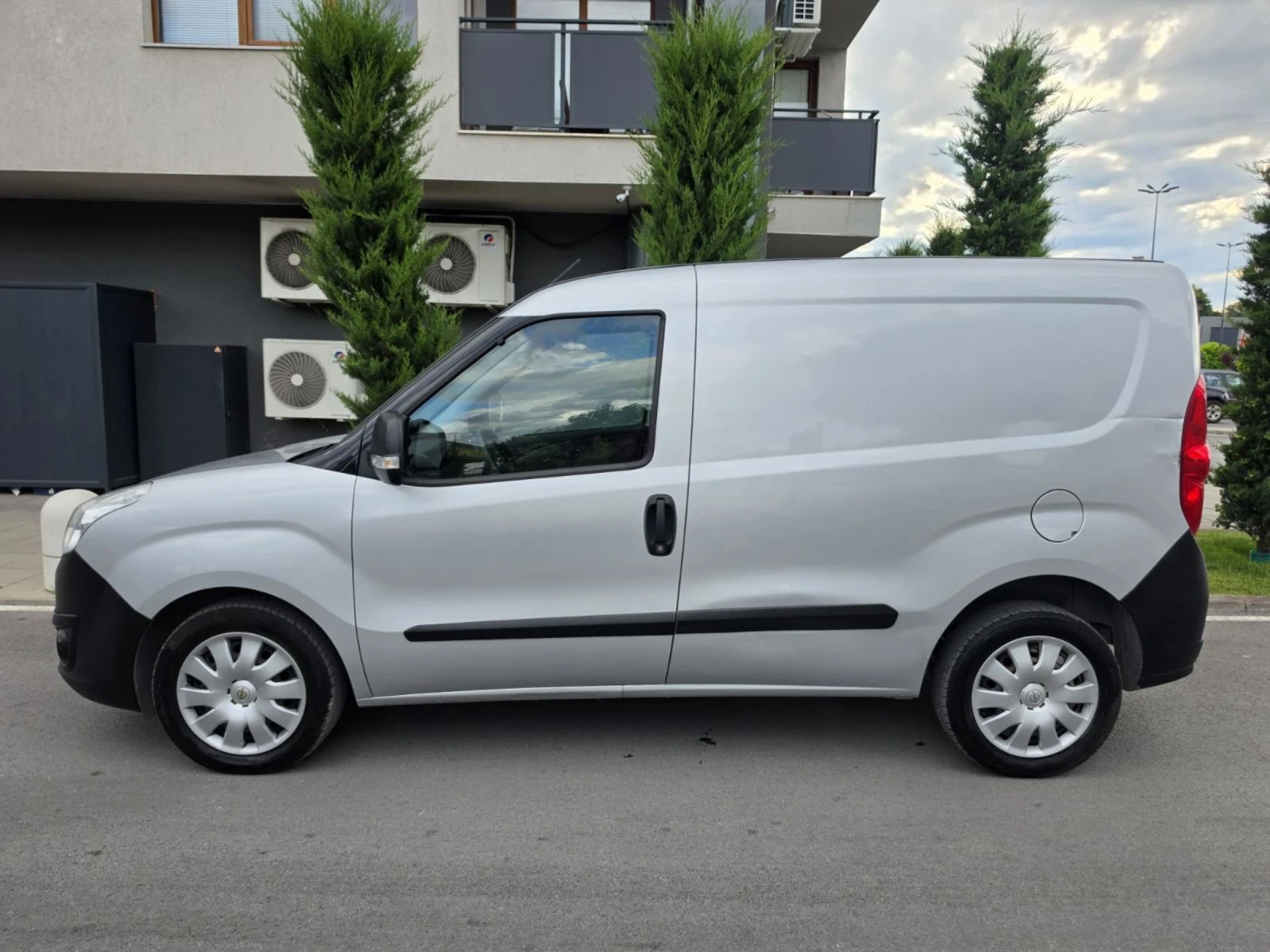 Opel Combo Преглед, Гражданска и Винетка, снимка 4 - Автомобили и джипове - 55397202