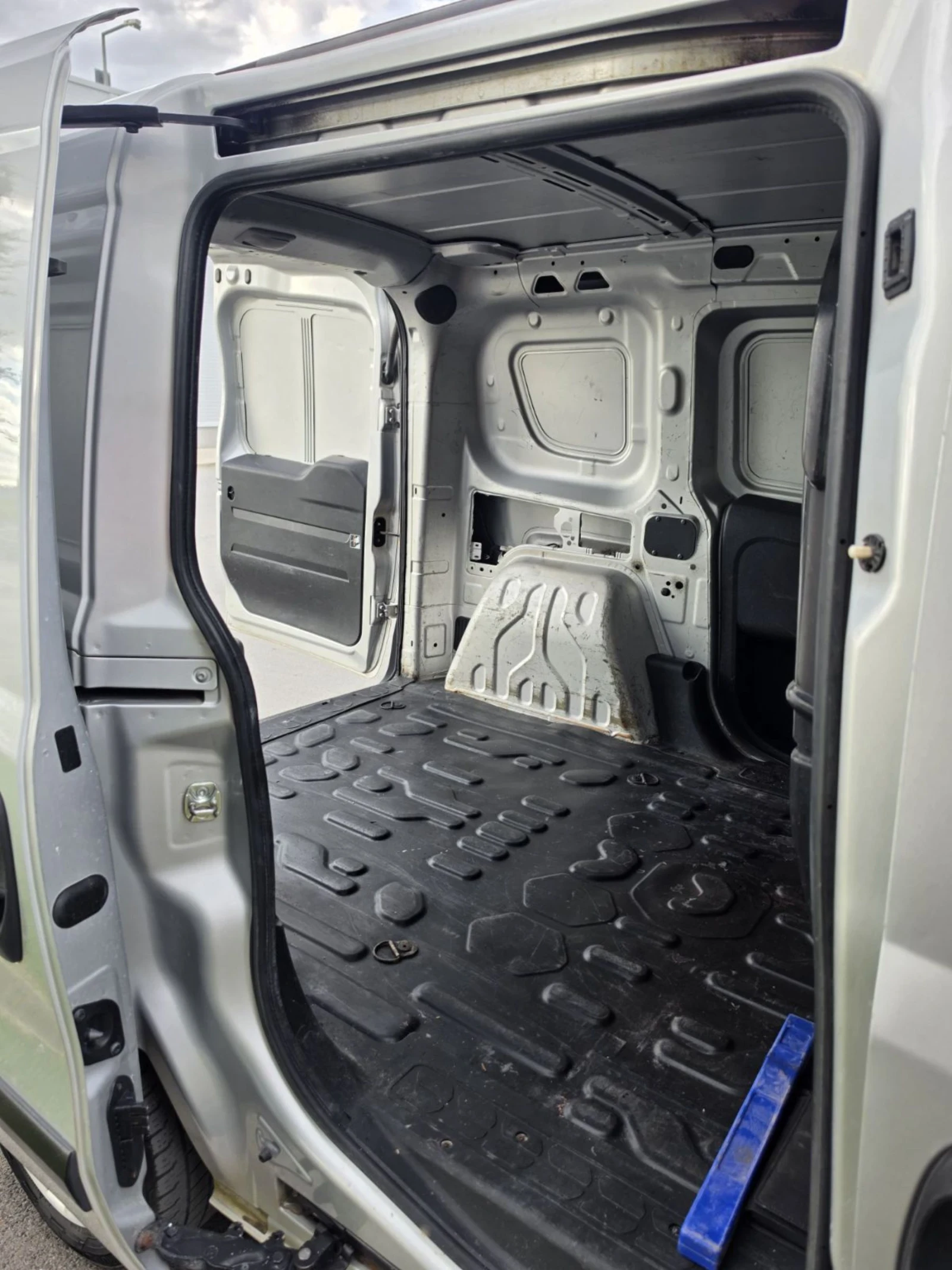 Opel Combo Преглед, Гражданска и Винетка, снимка 9 - Автомобили и джипове - 55397202