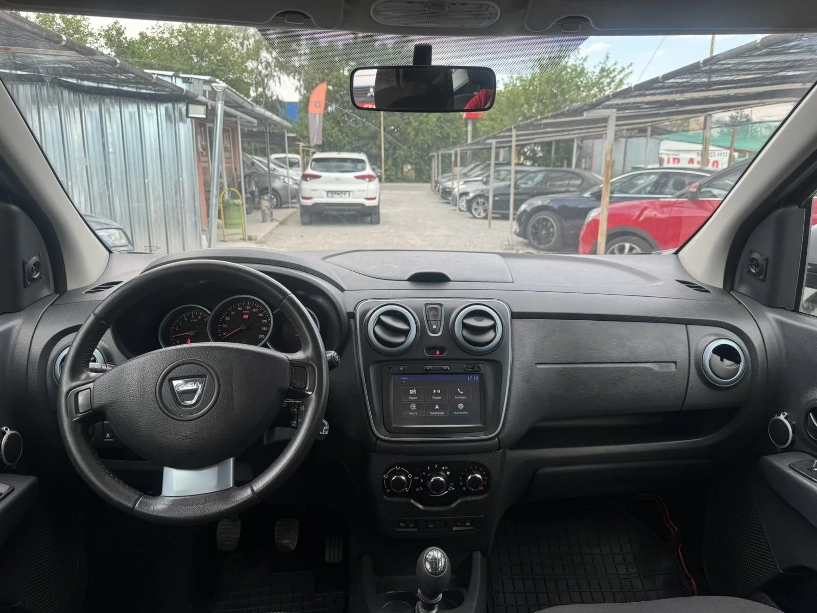 Dacia Lodgy 1.5D-109k.s.-7 места, снимка 7 - Автомобили и джипове - 55448270