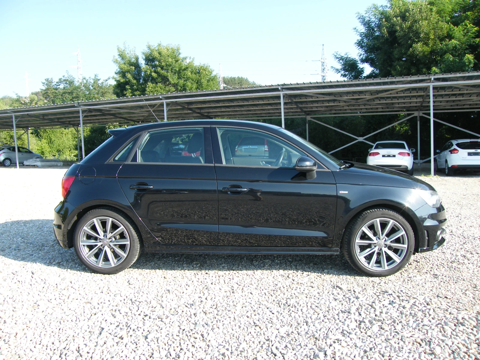 Audi A1 1.6 SPORTBACK S-LINE  NAVI, снимка 3 - Автомобили и джипове - 55553921