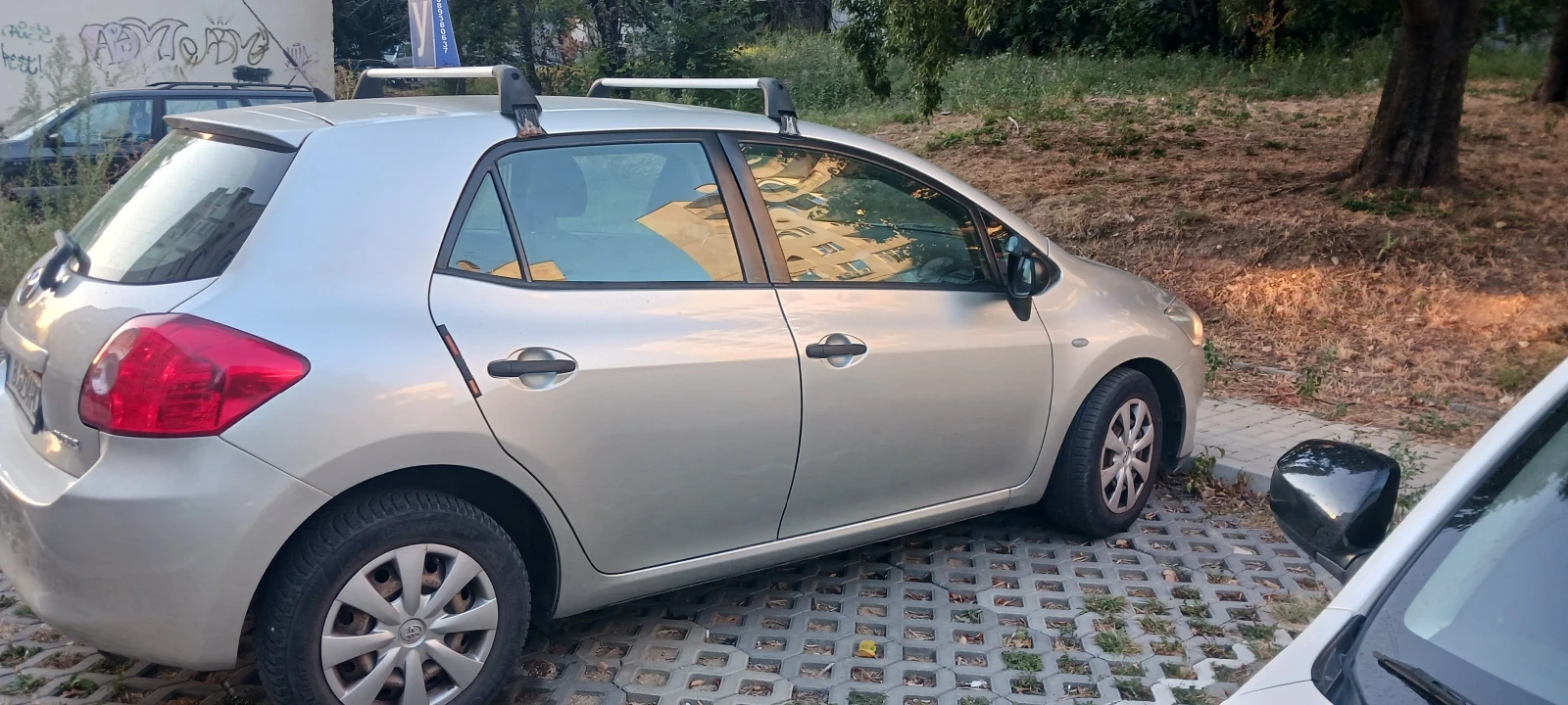 Toyota Auris, снимка 3 - Автомобили и джипове - 55894449