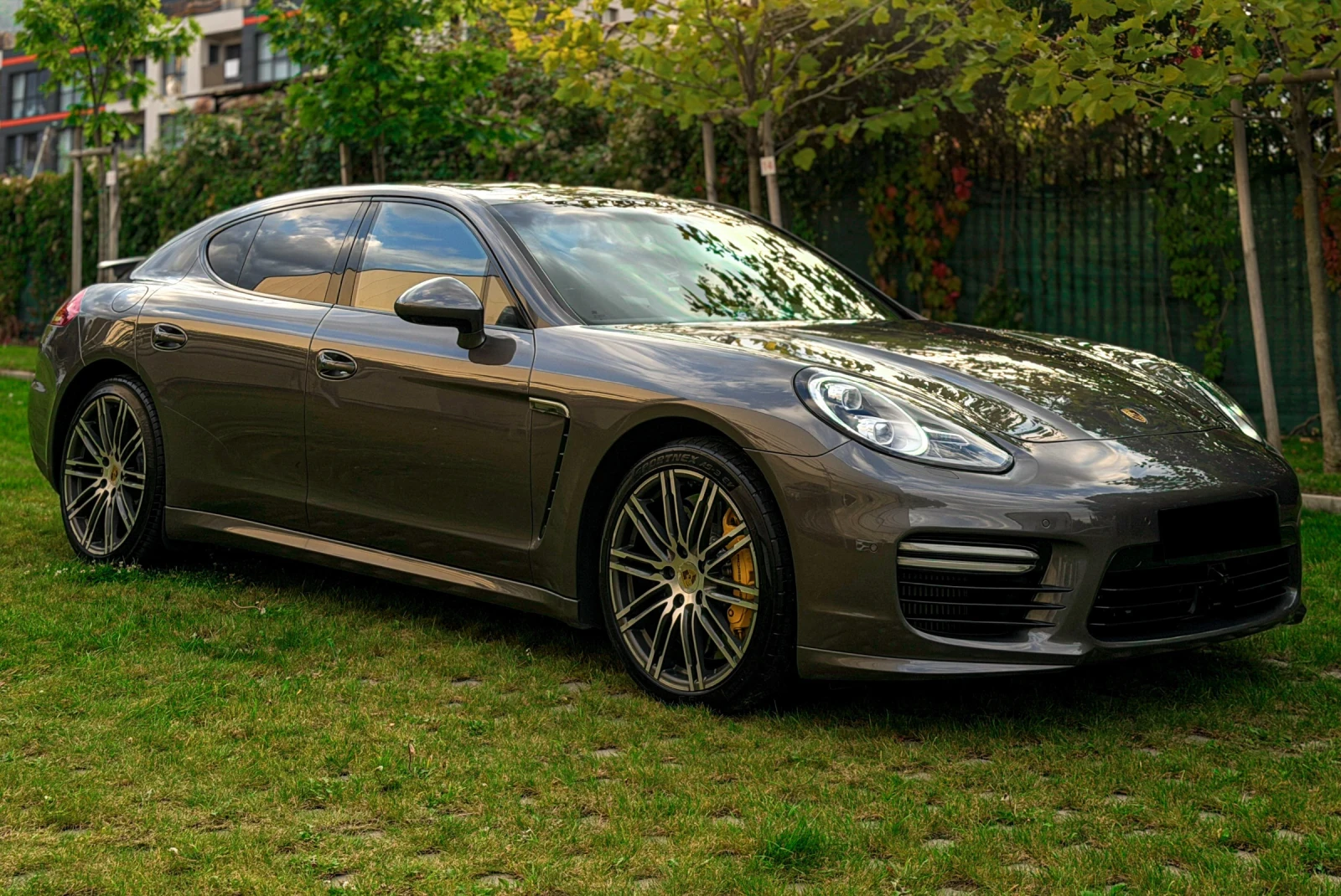 Porsche Panamera TURBO S // CERAMIC //CARBON//ЛИЗИНГ//, снимка 3 - Автомобили и джипове - 56162428