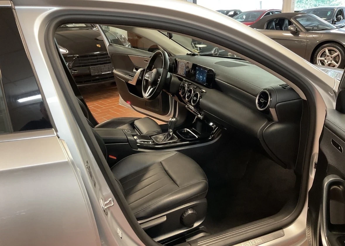 Mercedes-Benz A 180 1.33 TURBO* ГАЗОВ ИНЖ* PROGRESIVE* EURO 6D, снимка 15 - Автомобили и джипове - 56257538