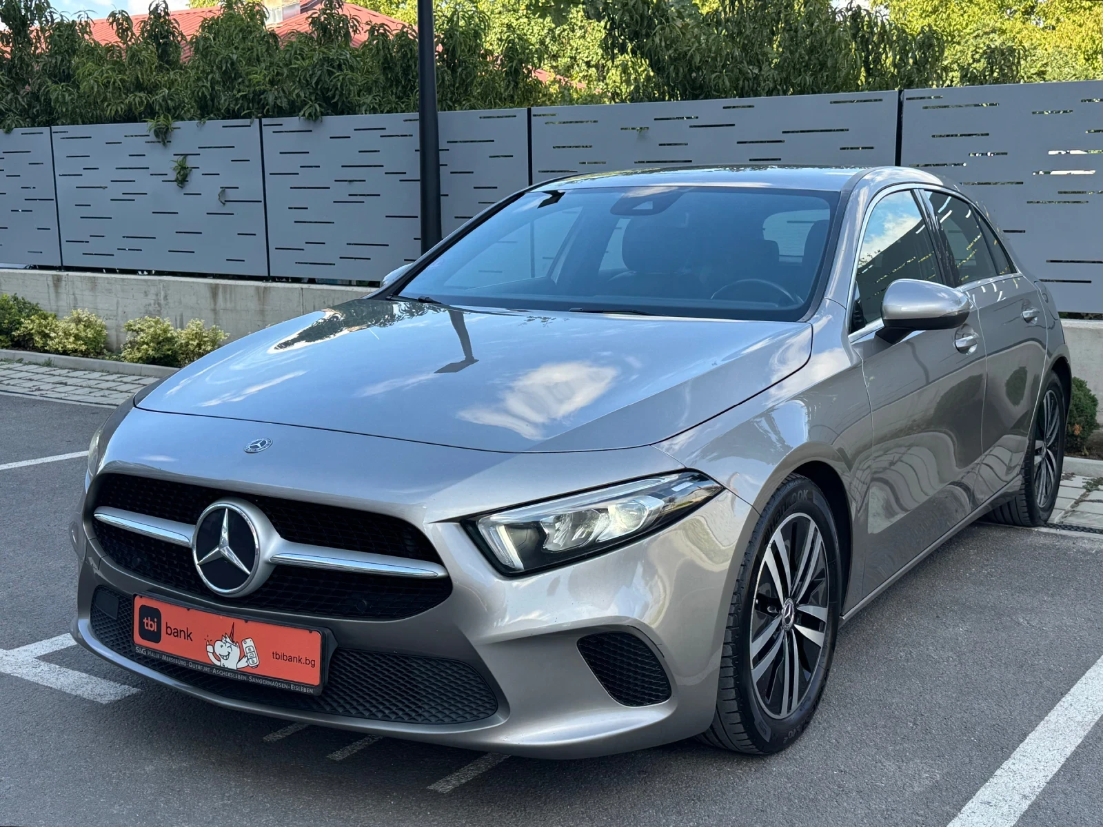 Mercedes-Benz A 180 1.33 TURBO* ГАЗОВ ИНЖ* PROGRESIVE* EURO 6D, снимка 1 - Автомобили и джипове - 56257538