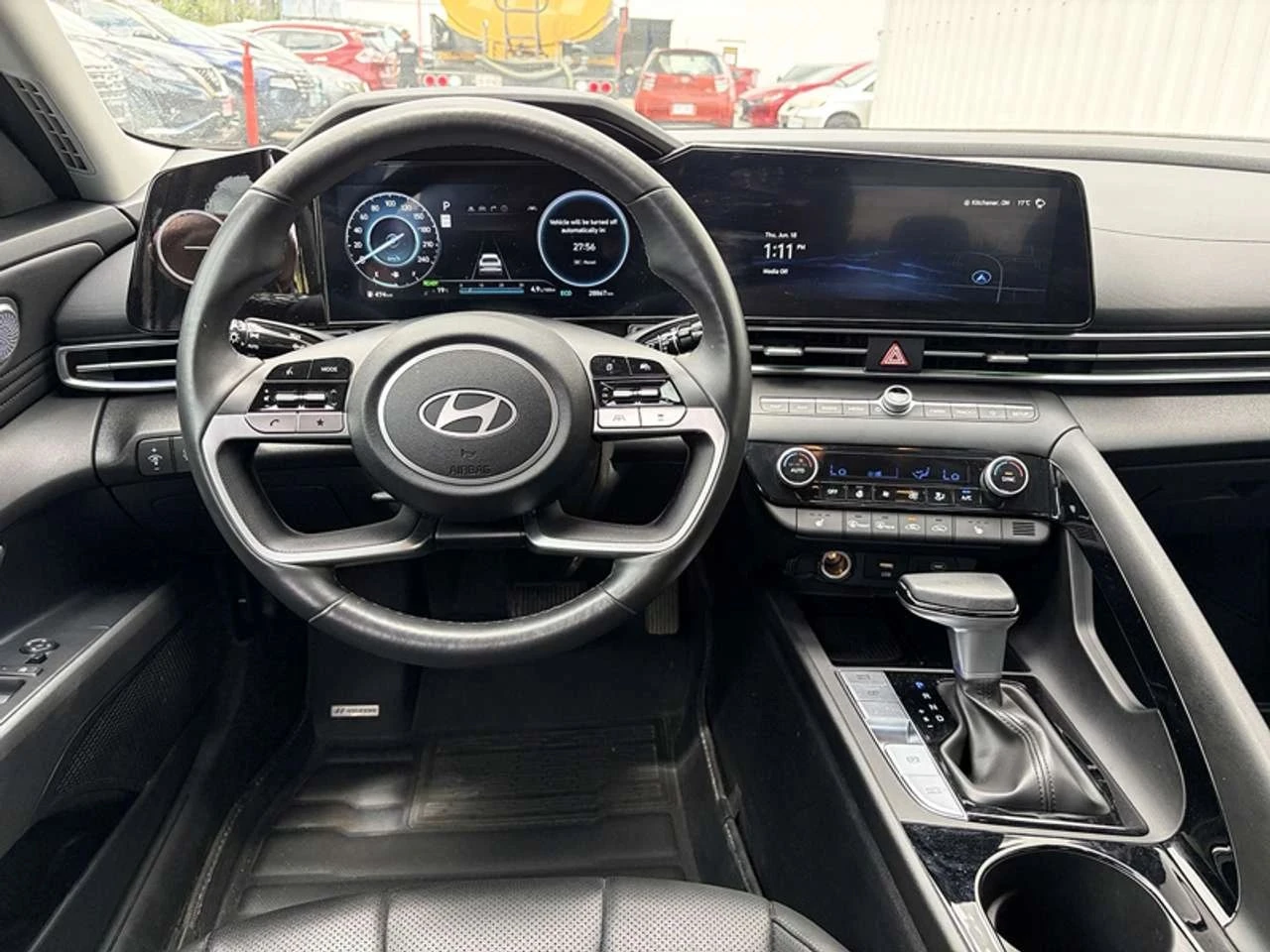 Hyundai Elantra, снимка 11 - Автомобили и джипове - 56707505