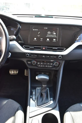 Kia Niro PLUG-IN-HYBRID, снимка 12