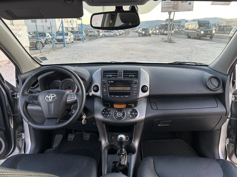 Toyota Rav4 D-4D, снимка 9 - Автомобили и джипове - 48393471