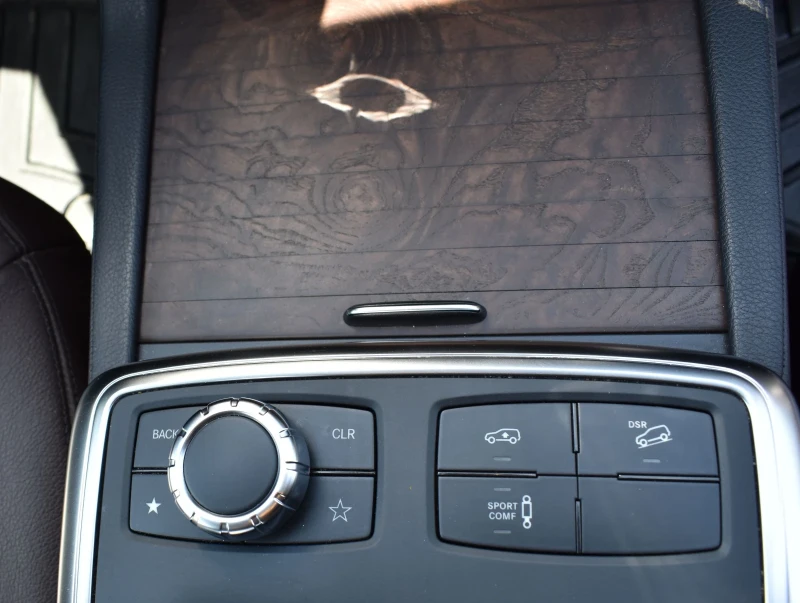 Mercedes-Benz ML 350 4 Matic Регистриран, снимка 10 - Автомобили и джипове - 50900691