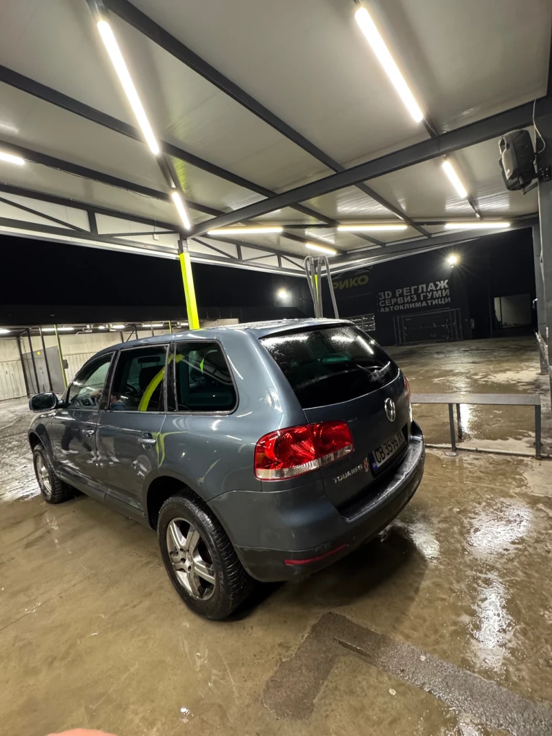 VW Touareg 2.5 TDI ПОДГРЕВ CARPLAY, снимка 3 - Автомобили и джипове - 52139989