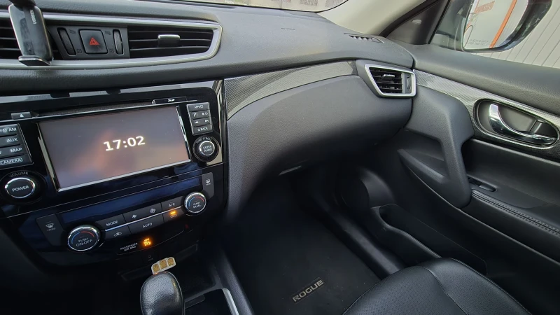 Nissan Rogue, снимка 9 - Автомобили и джипове - 52588227