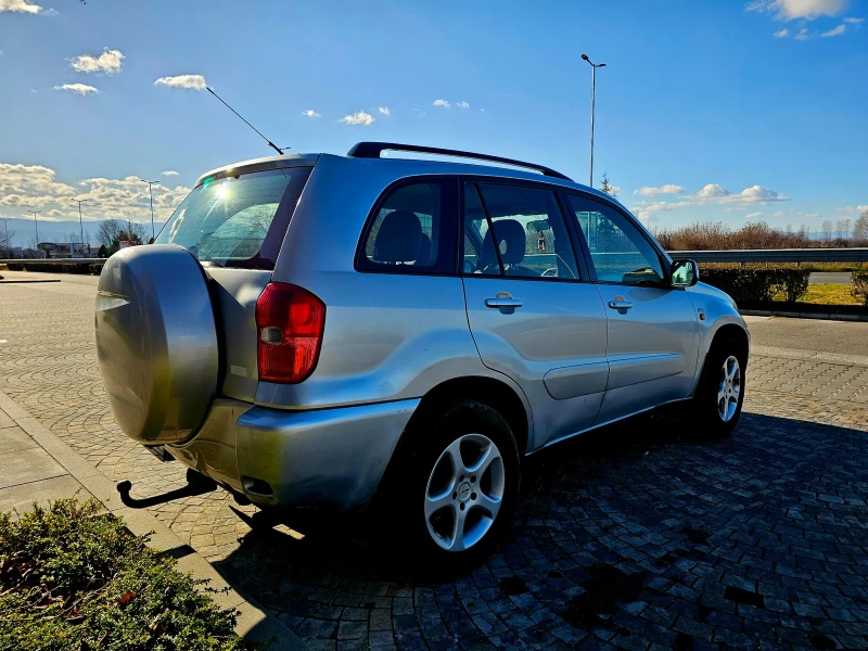 Toyota Rav4, снимка 10 - Автомобили и джипове - 52943970