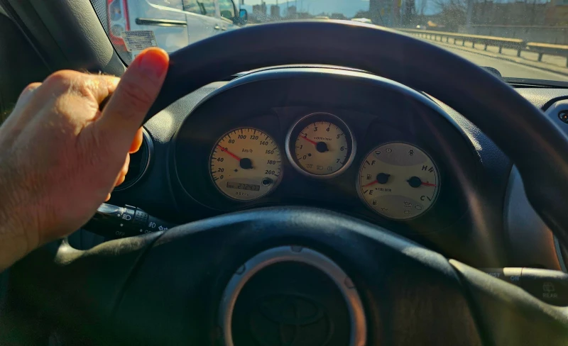 Toyota Rav4, снимка 13 - Автомобили и джипове - 52943970