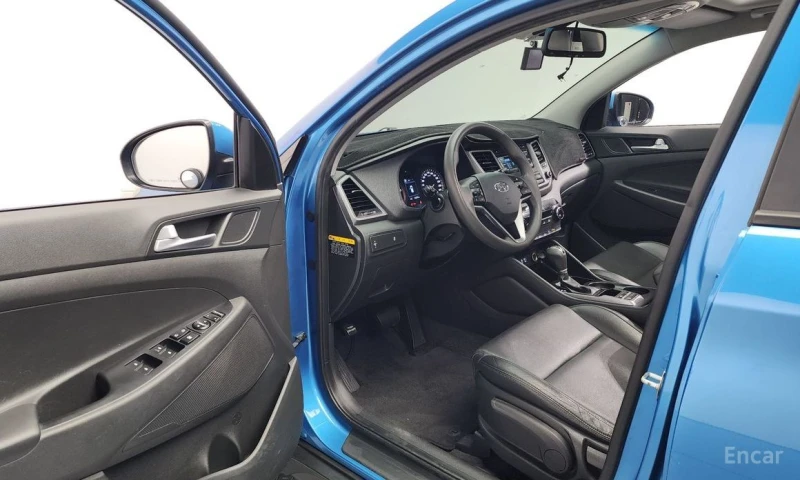 Hyundai Tucson, снимка 10 - Автомобили и джипове - 53200809