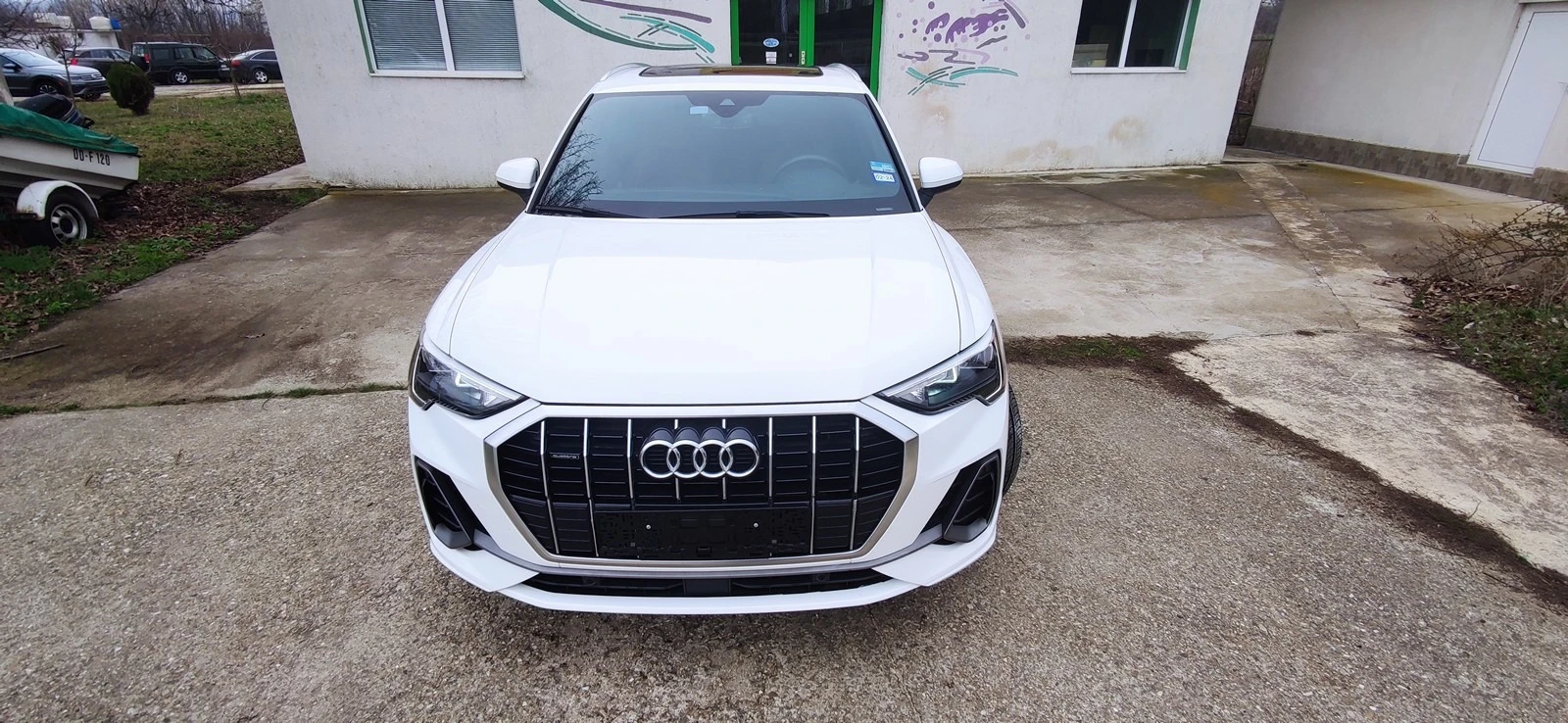 Audi Q3 S line , снимка 1