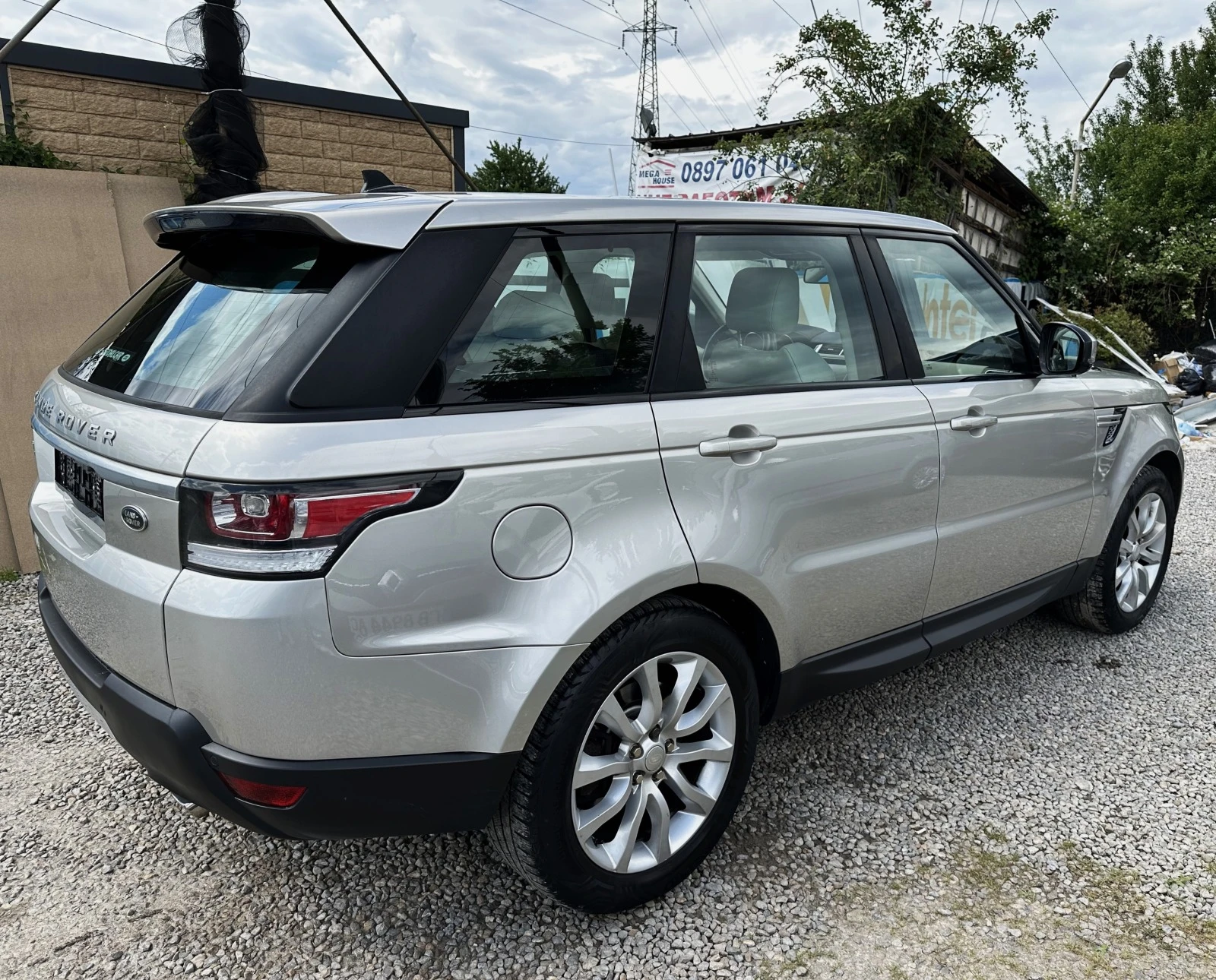 Land Rover Range Rover Sport 3.0d HSE EURO-6B/NAVI/HEAD UP - изображение 4