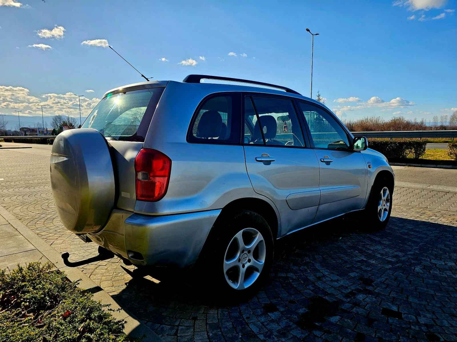 Toyota Rav4  - изображение 10