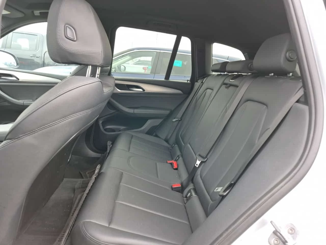 BMW X3 * XDRIVE30I * 2 КЛЮЧА * ПОДГРЕВ * ПАМЕТ * CARPLAY, снимка 12 - Автомобили и джипове - 54209421