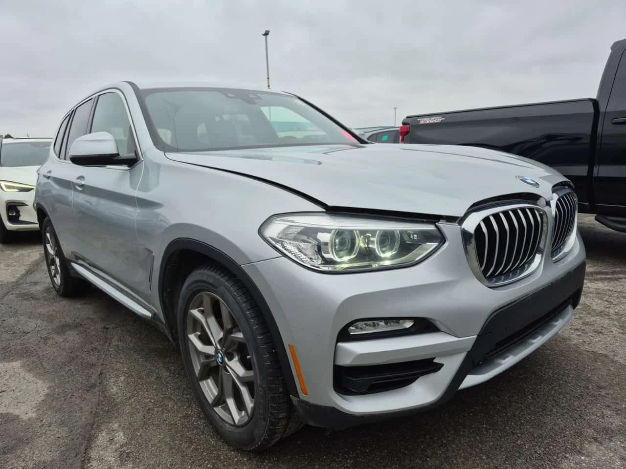 BMW X3 * XDRIVE30I * 2 КЛЮЧА * ПОДГРЕВ * ПАМЕТ * CARPLAY, снимка 2 - Автомобили и джипове - 54209421