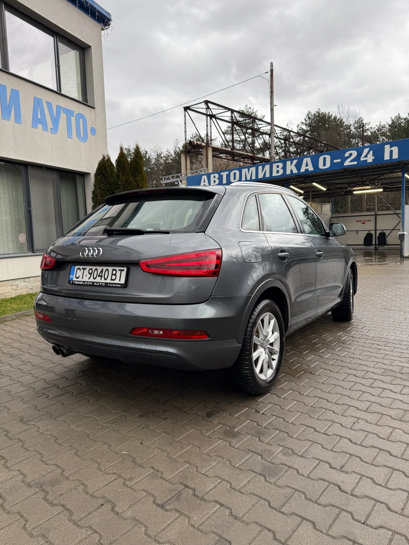 Audi Q3 177к.с.- 2.0 Quattro, снимка 4 - Автомобили и джипове - 54310545