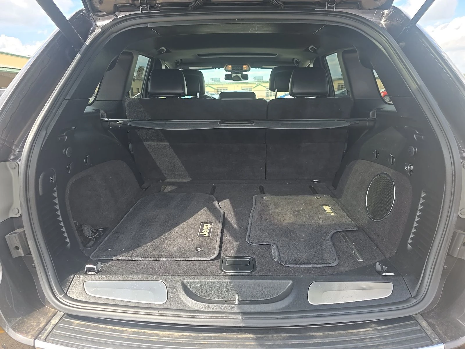 Jeep Grand cherokee 3.6 Limited 8ZF 4x4 Шибедах Подгреви Парктроници, снимка 13 - Автомобили и джипове - 54547772