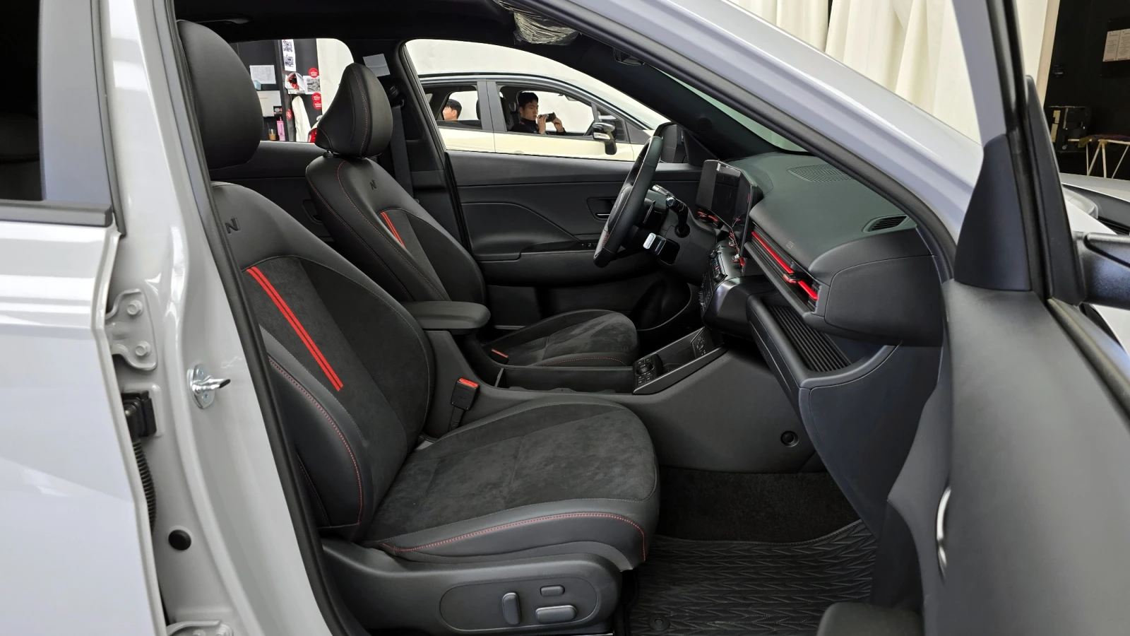 Hyundai Kona 2026* INSPIRATION N-LINE* BOSE* ОБДУХ* КРАЙНА ЦЕНА, снимка 15 - Автомобили и джипове - 54648885