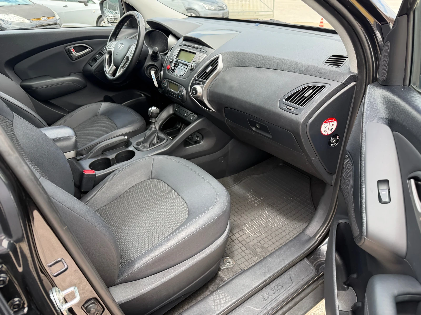 Hyundai IX35 2.0/136кс 4х4 EVRO5 , снимка 13 - Автомобили и джипове - 54883980