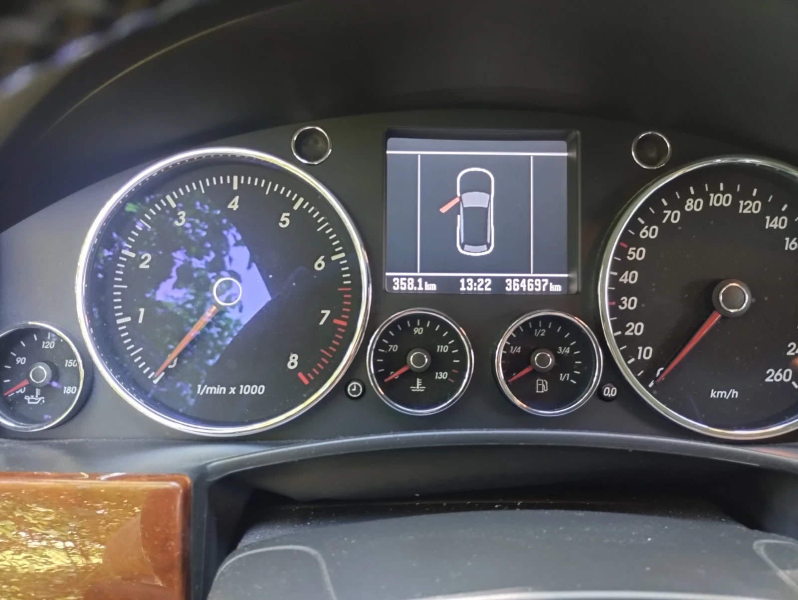 VW Touareg 3.2 V6, снимка 12 - Автомобили и джипове - 55242146