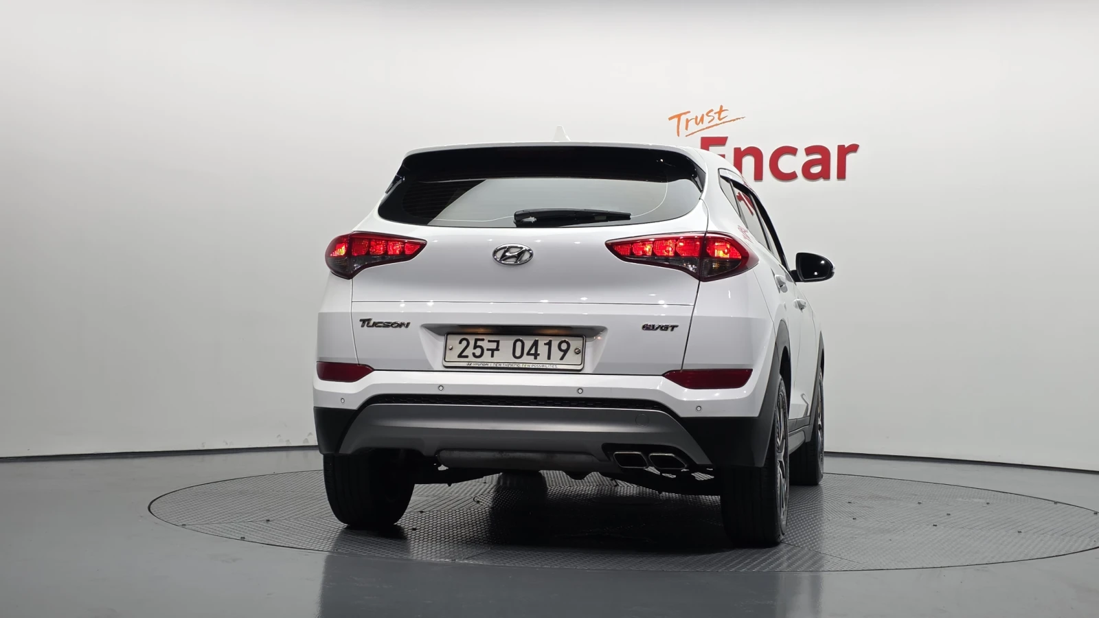 Hyundai Tucson Diesel 2.0 2WD autogeorge.com, снимка 7 - Автомобили и джипове - 55734812