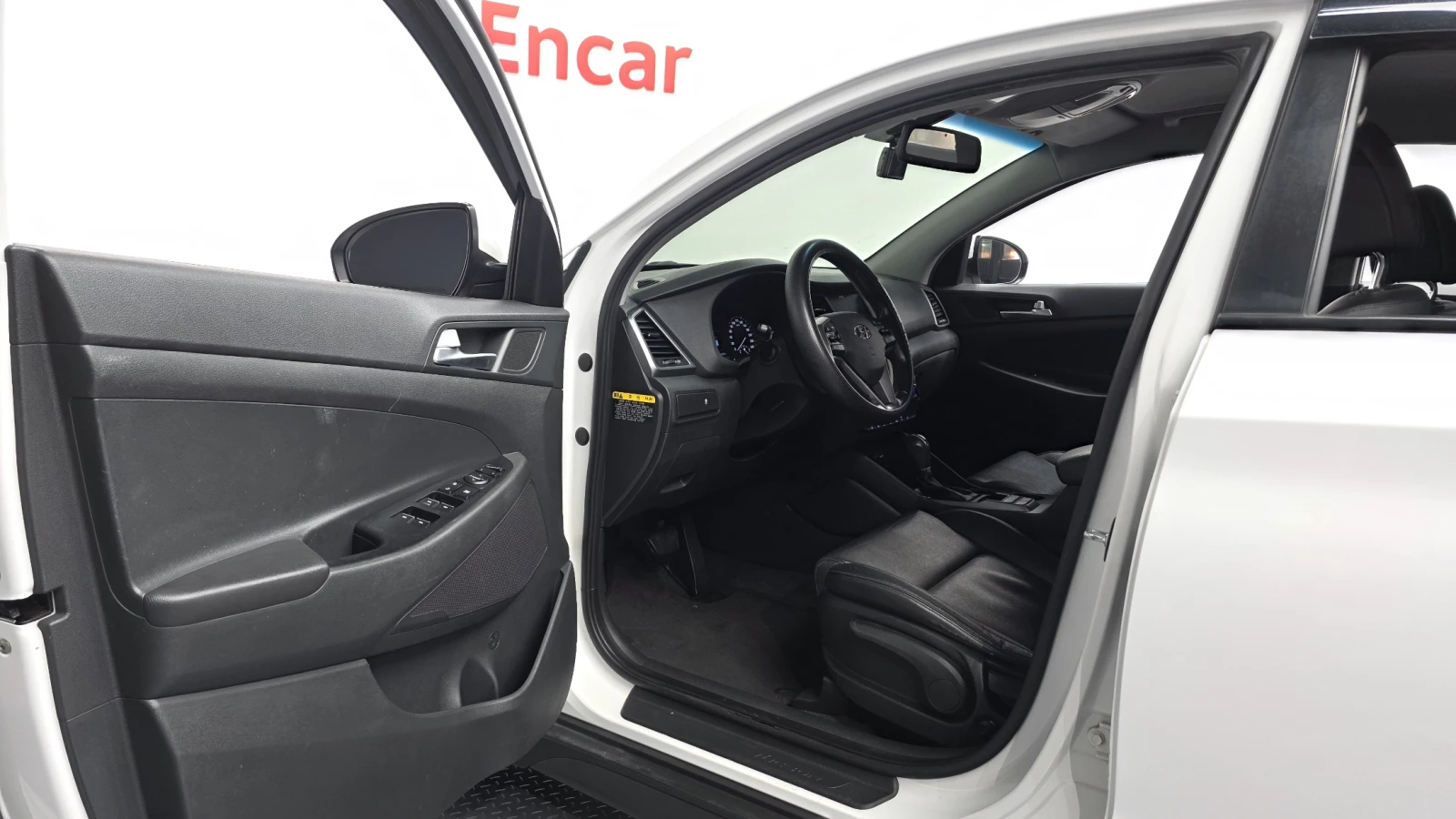 Hyundai Tucson Diesel 2.0 2WD autogeorge.com, снимка 14 - Автомобили и джипове - 55734812