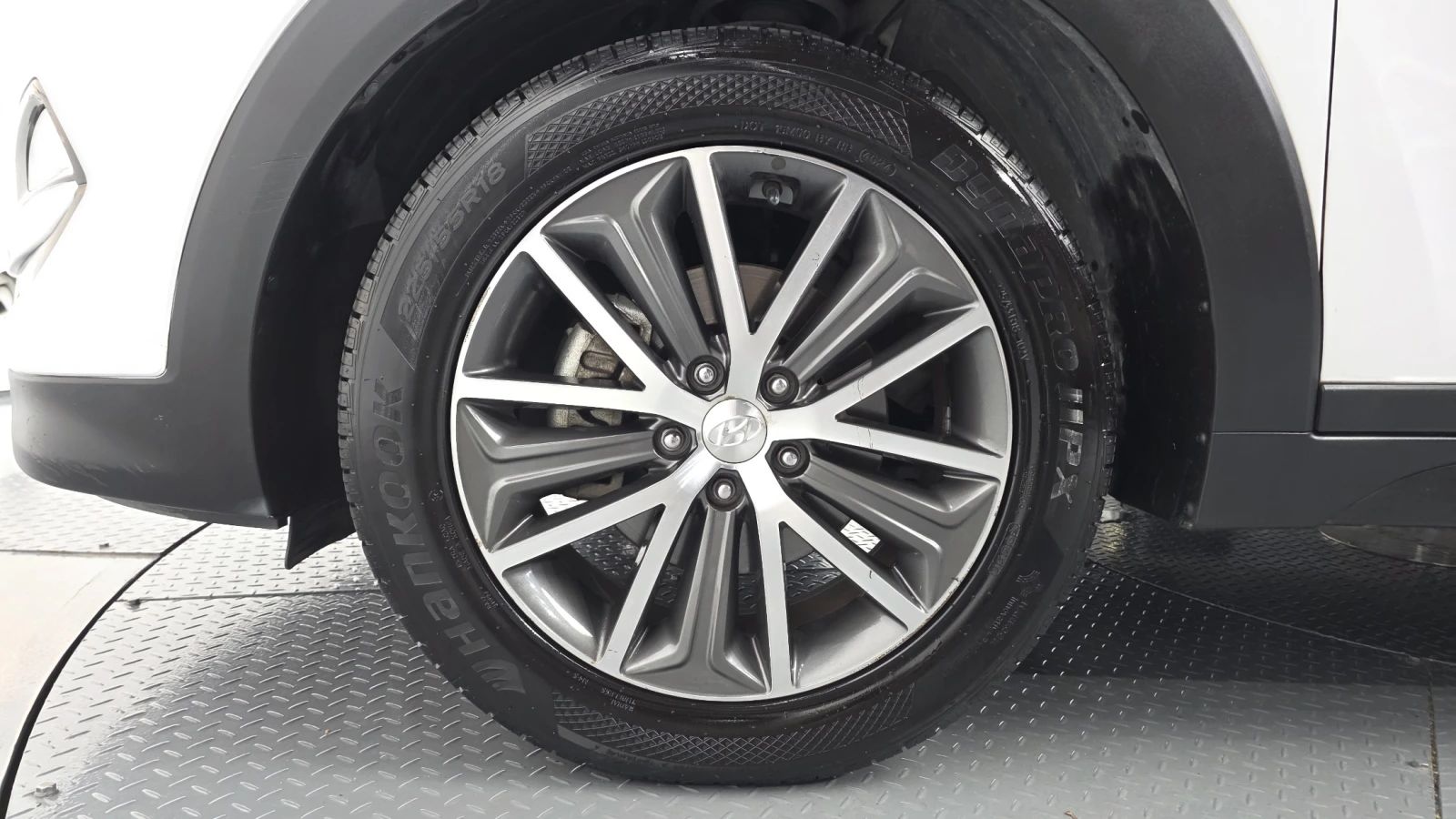 Hyundai Tucson Diesel 2.0 2WD autogeorge.com, снимка 8 - Автомобили и джипове - 55734812