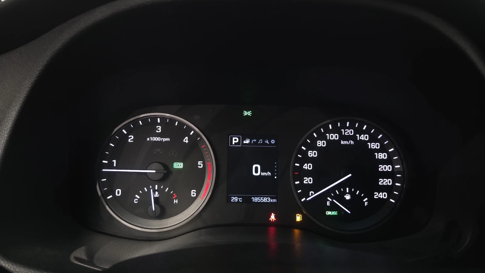 Hyundai Tucson Diesel 2.0 2WD autogeorge.com, снимка 12 - Автомобили и джипове - 55734812