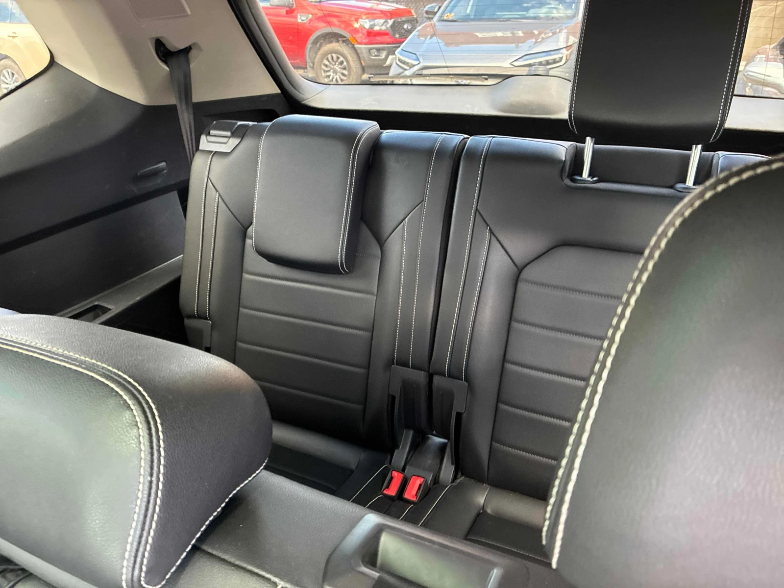 VW Atlas * Highline * AWD * CARFAX * , снимка 13 - Автомобили и джипове - 56012927
