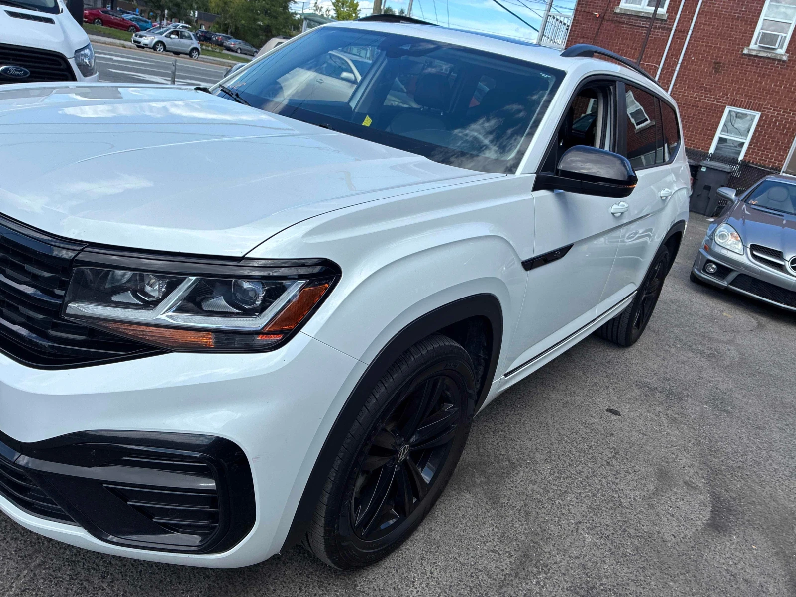 VW Atlas * Highline * AWD * CARFAX * , снимка 16 - Автомобили и джипове - 56012927