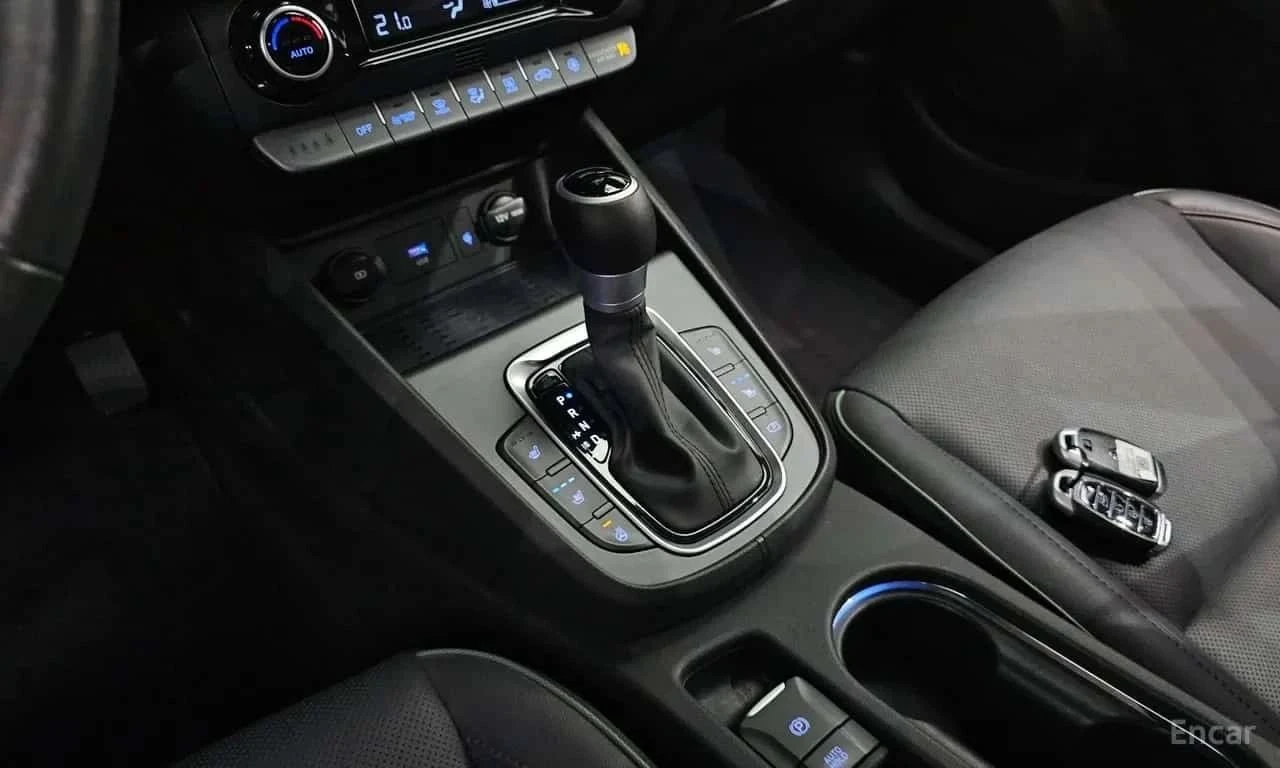 Hyundai Kona, снимка 13 - Автомобили и джипове - 56737334