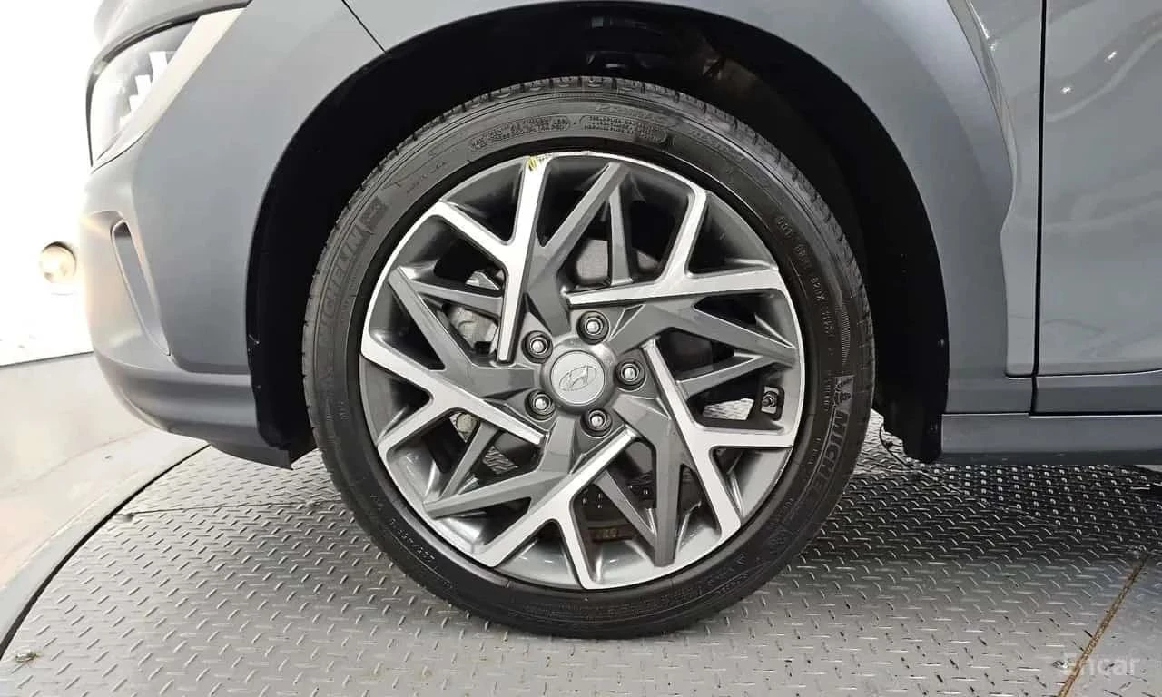 Hyundai Kona, снимка 17 - Автомобили и джипове - 56737334