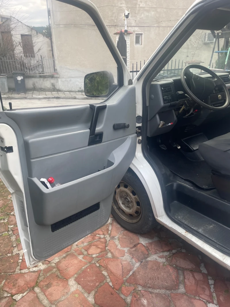 VW T4 1.9 d, снимка 8 - Бусове и автобуси - 48449350