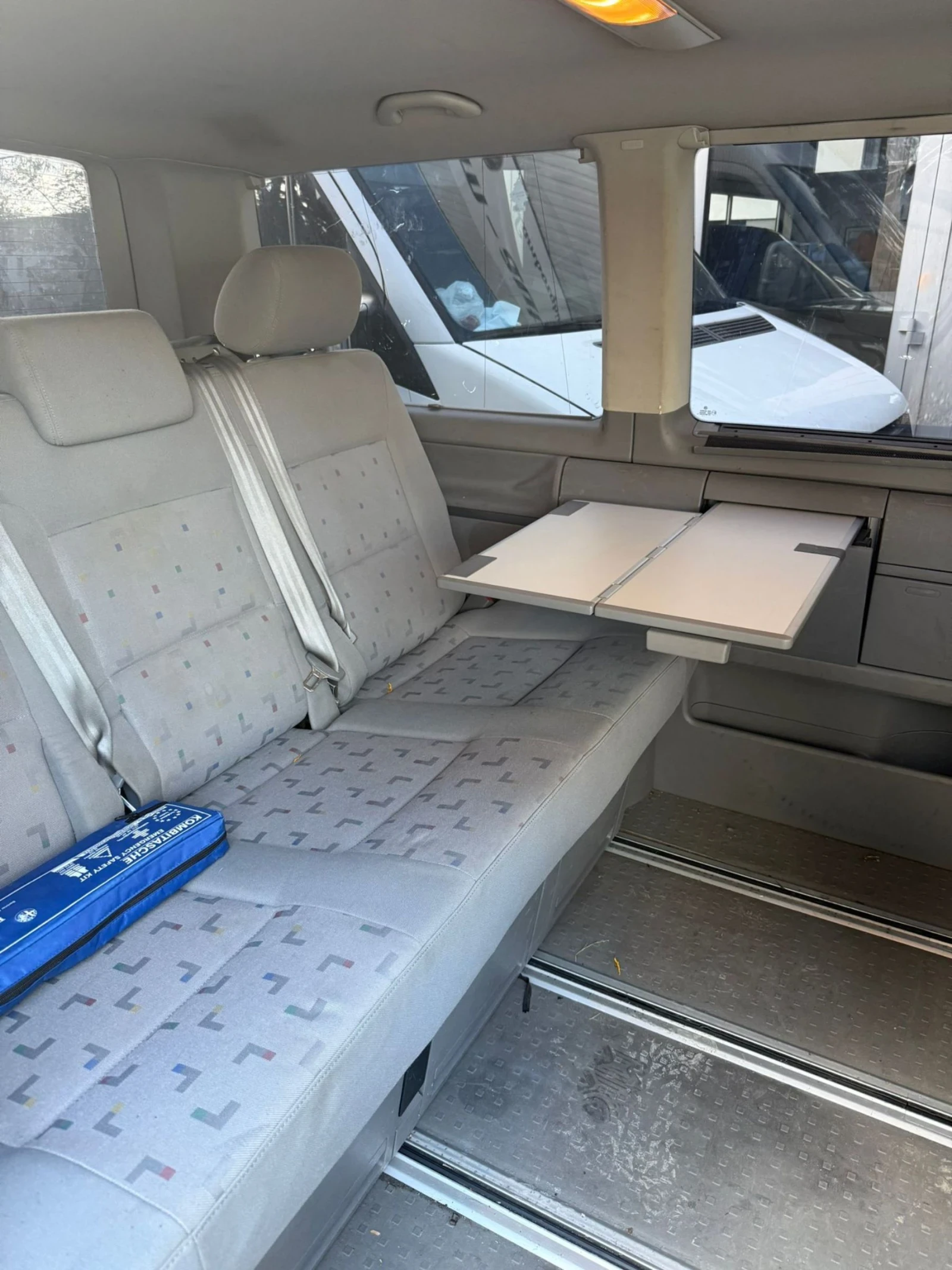 VW T5 Caravelle 2.5 дизел, нов внос - изображение 7