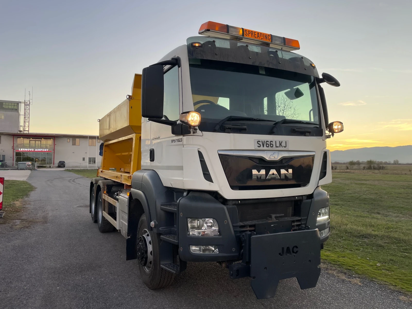 Man Tgs 6х6/9м3/Е6 - изображение 2