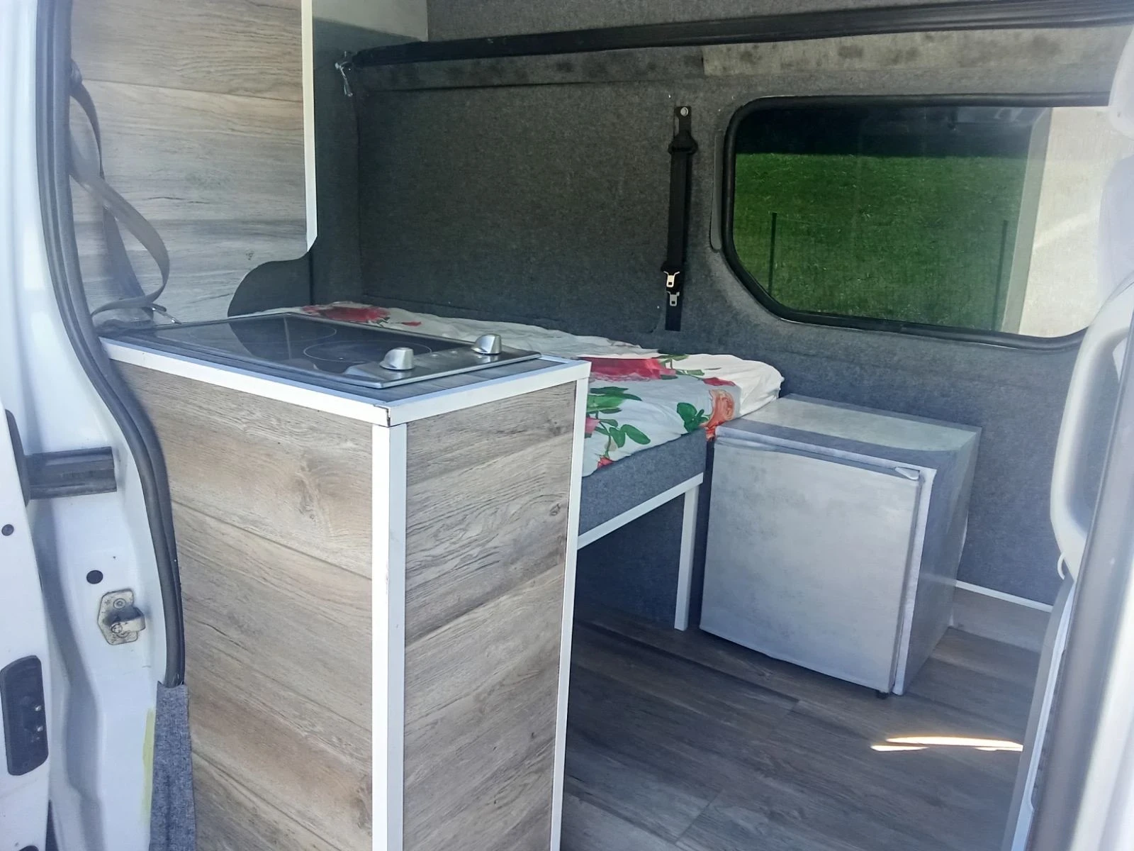 Кемпер Renault Trafic - изображение 6