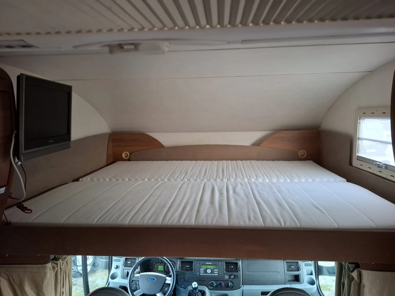 ������ Ford Eura Mobil 411 + 2xA/C | Mobile.bg � ����������� 7