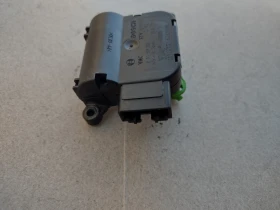 0132801308  Моторче клапи парно за AUDI A4 B7 8E2820511B, снимка 3