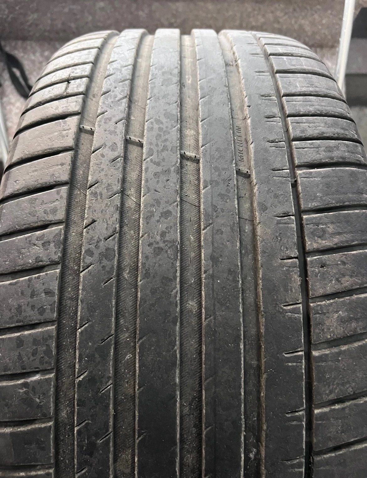 Гуми с джанти Michelin 285/40R22, снимка 6 - Гуми и джанти - 54492234