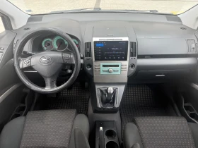 Toyota Corolla verso, снимка 10