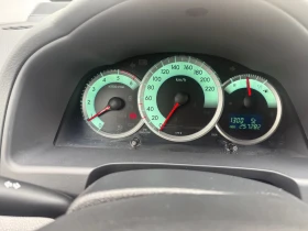 Toyota Corolla verso, снимка 11