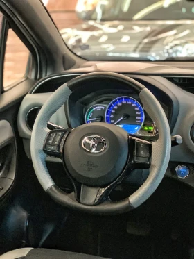 Toyota Yaris 1.5 HYBRID BItone, снимка 8