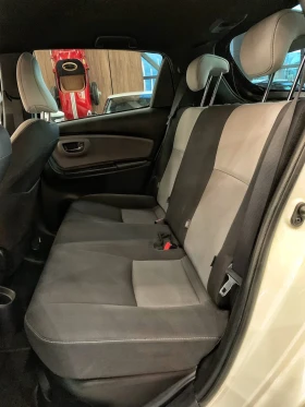 Toyota Yaris 1.5 HYBRID BItone, снимка 12
