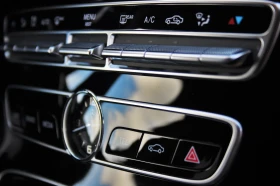 Mercedes-Benz E 220 AMG, снимка 7