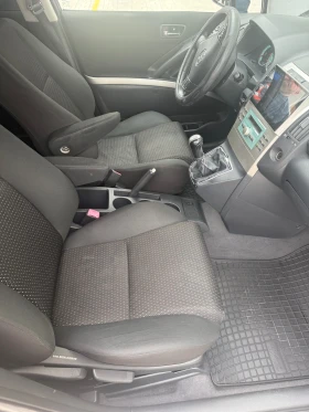 Toyota Corolla verso - 2500 € / 4889.57 лв. - 74926242 12