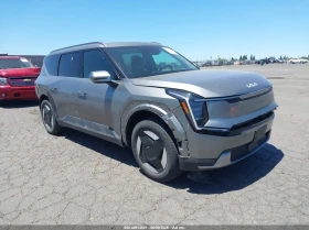 ������ Kia EV9