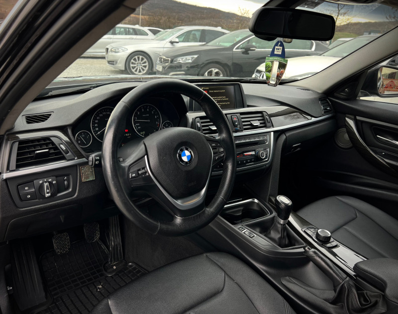 BMW 320 iXDrive Luxury , снимка 7 - Автомобили и джипове - 44358729